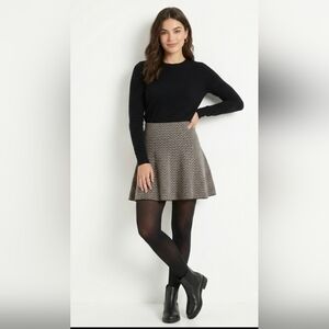 ✨ Geometric Knit A-Line Skirt | Black & White Chevron Mini Skirt 🖤🤍 size S